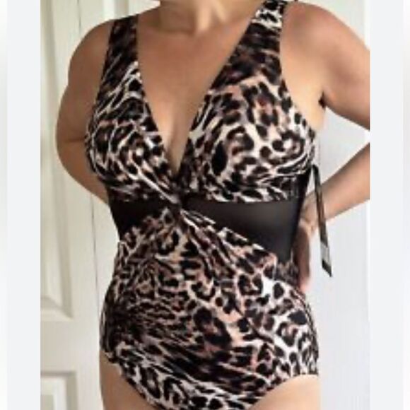 Miraclesuit Women’s animal print sheer black panel one piece cheetah sz 10 NWT! - Picture 1 of 12